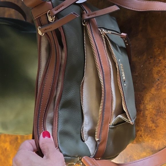 Rosetti Olive /Brown Bag - Picture 5 of 12